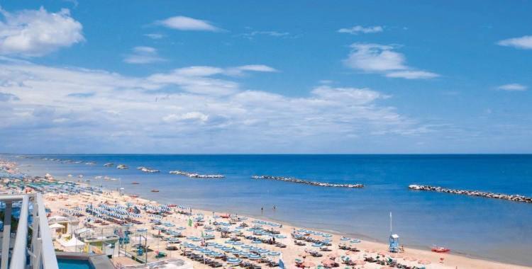 Hotel Adriatico Bellaria – Igea Marina Kültér fotó