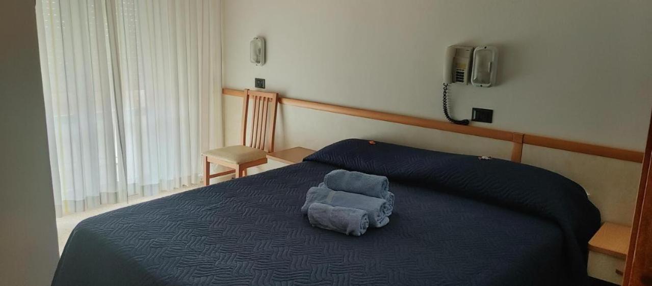 Hotel Adriatico Bellaria – Igea Marina Kültér fotó