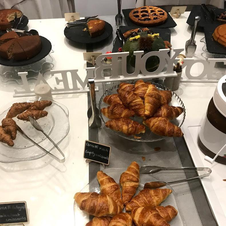 Hotel Adriatico Bellaria – Igea Marina Kültér fotó